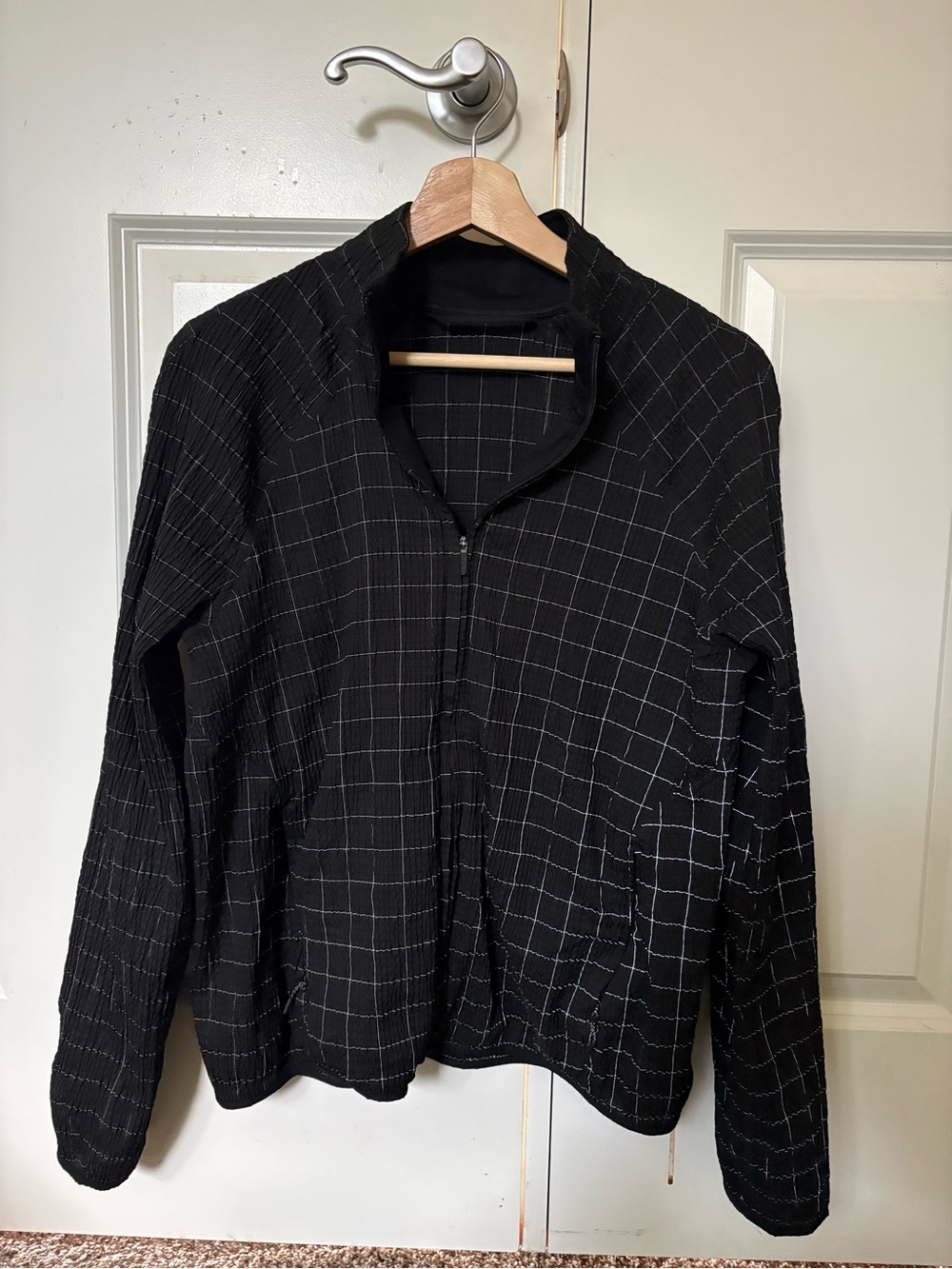 Lululemon Adapted State Textured Jacket
Reflective Grid - Picture 2 of 2